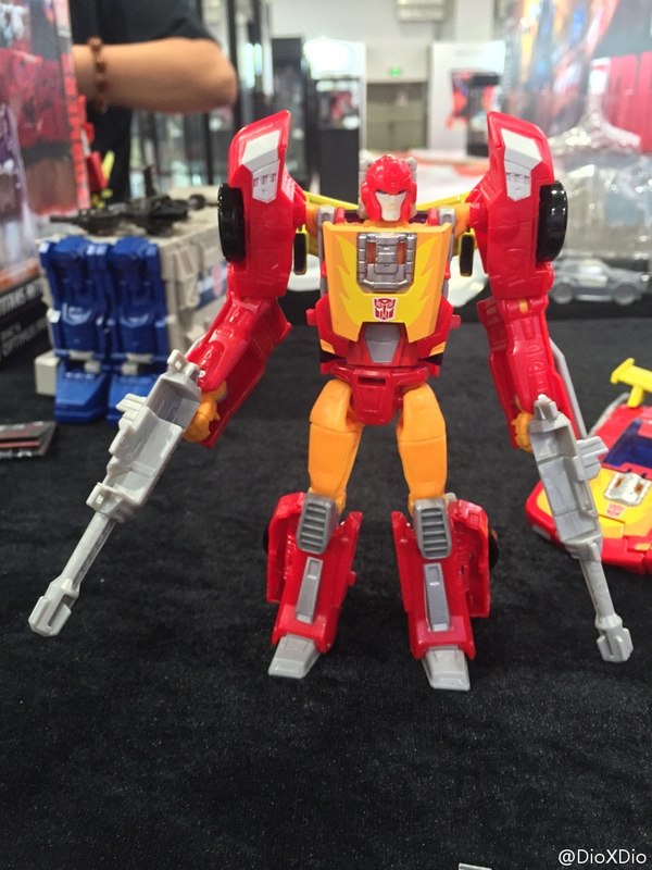 Cybertron Con 2016   Titans Return Display Photo Roundup 10 (10 of 20)